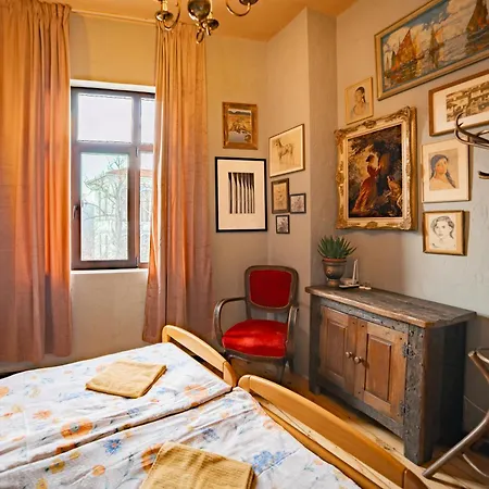 Malkia Inter Gasthuis *